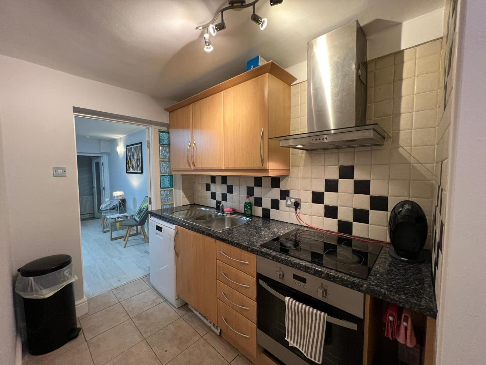 Entire Flat In Camden - Kings Cross Apartment London